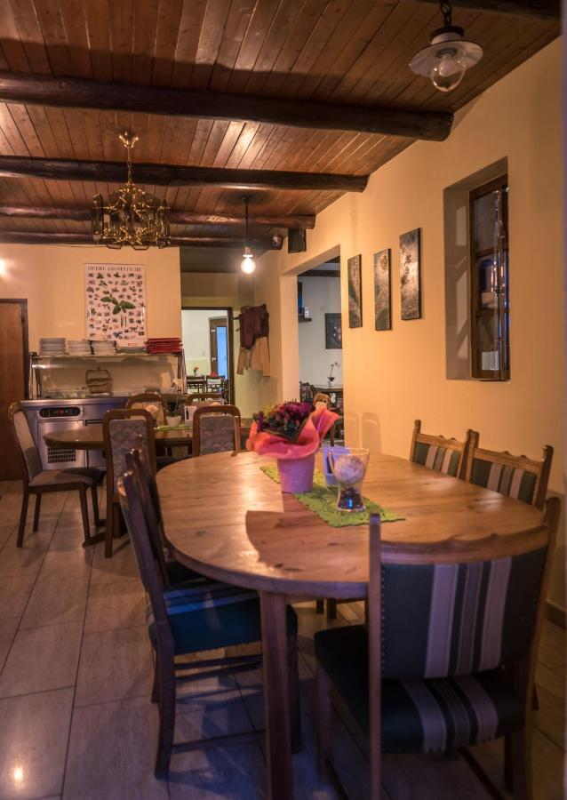 Bed and Breakfast Ristorante Del Ponte Cugnasco Екстер'єр фото